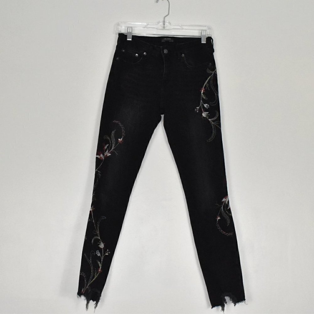 Zara Woman Premium denim collection Embroidered Black Jeans Frayed Hem Size 4